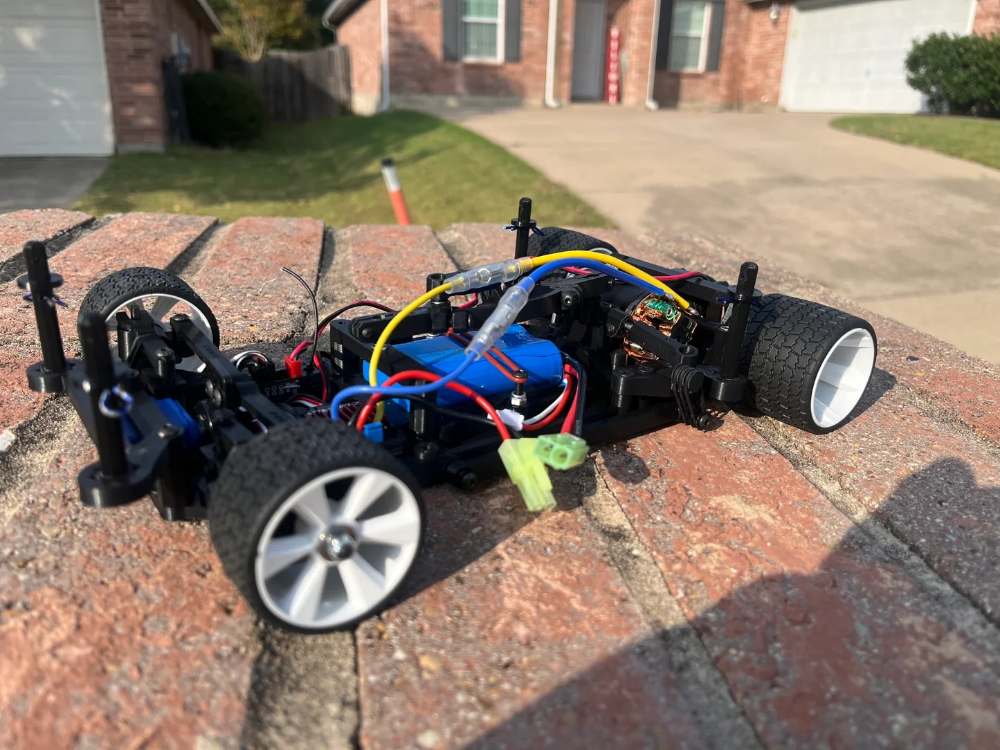 123-QHR-03 Qlub Spec GT12 Kit- BUILT — photo 2