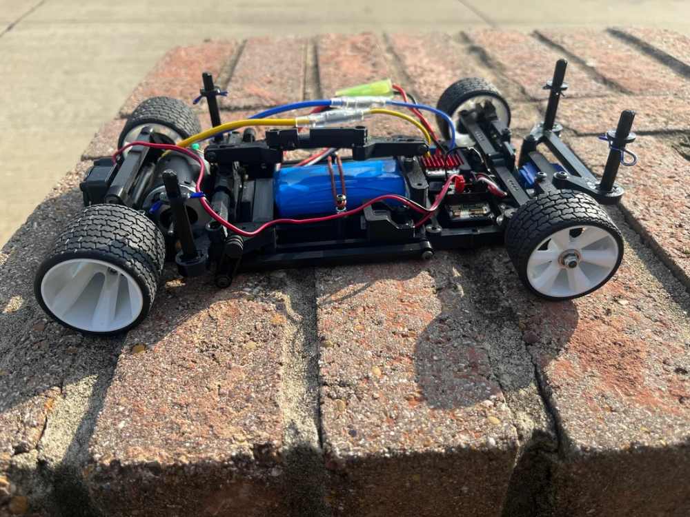 123-QHR-03 Qlub Spec GT12 Kit- BUILT — photo 4