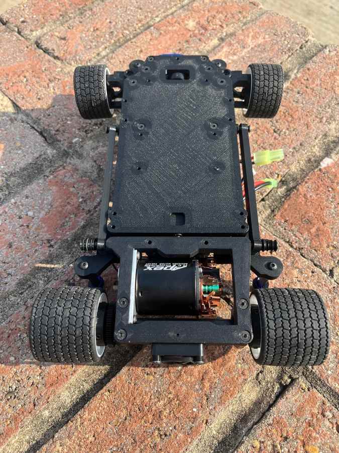 123-QHR-03 Qlub Spec GT12 Kit- BUILT — photo 6